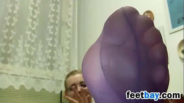 ホット Beautiful Feet In Sexy Nylons Close Up 合計チューブ