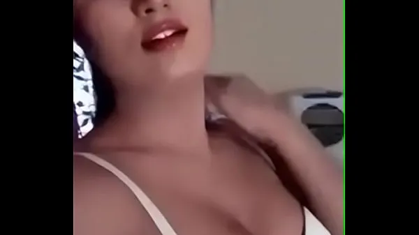 Quente vídeo mais recente de striping de selfies de swathi naidu tubo total