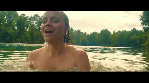 Caliente Christina Ricci en Z - El comienzo de todo (2015 tubo total