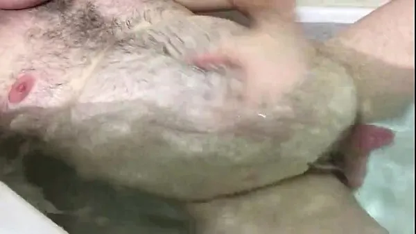 گرم HUNG CHUB WANKING IN THE TUB کل ٹیوب