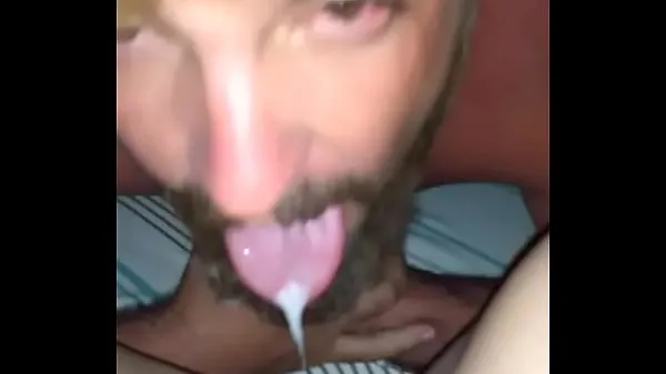 Hot Horn cleaning the bride's cumshot pussy i alt Tube