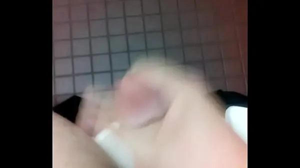 热Fapping in the work bathroom总管