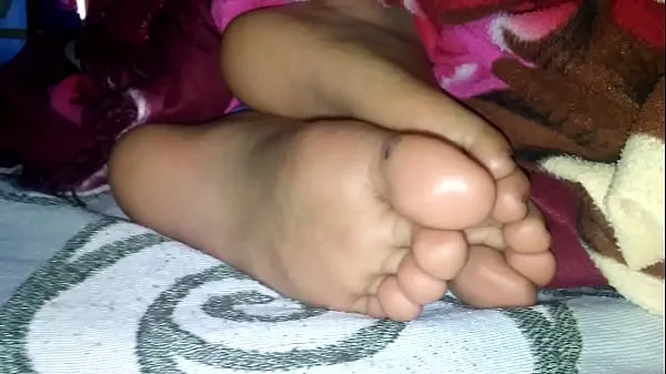 feet of my step cousin part.1 Jumlah Tiub Panas