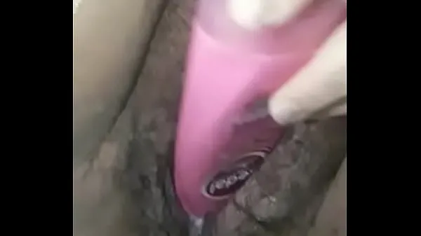 Hot My slutty gets a shampoo up her pussy συνολικός σωλήνας