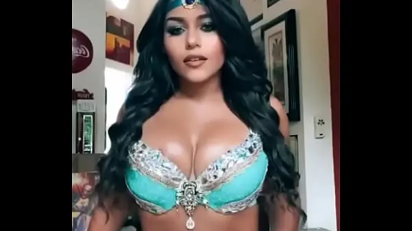 Caliente quien es ella tubo total