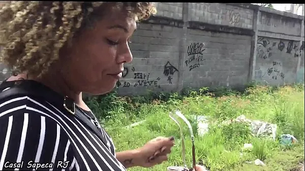 Chaud MONTRER LA CALCINHA SUR LA RUE POUR LES CONDUCTEURS L'UN D'ENTRE S'ARRÊTE ET DONNE UNE DÉFENSE !!!! ET MAINTENANT Tube total