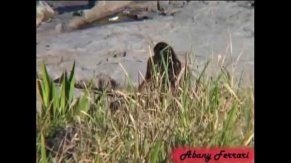 Caliente Te follarías a estas dos ninfetinhas mostrando el coño en la calle tubo total