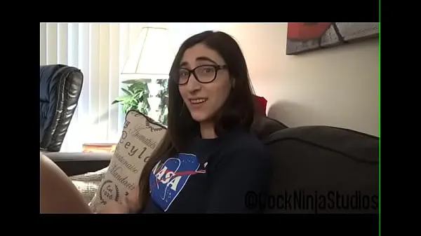 Caliente Nerd hermanita para tener sexo para un viaje al campo espacial - Addy Shepherd tubo total