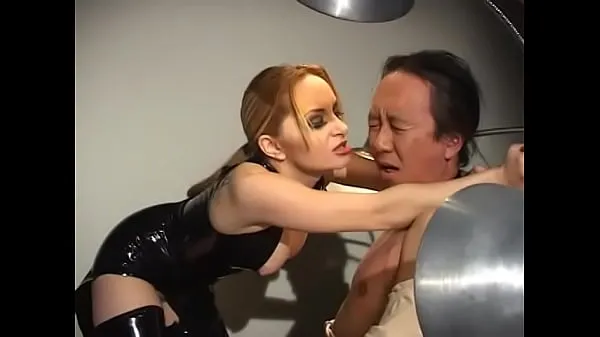 Hot Asian man gets off on being restrained by dominatrix for belt fun i alt Tube