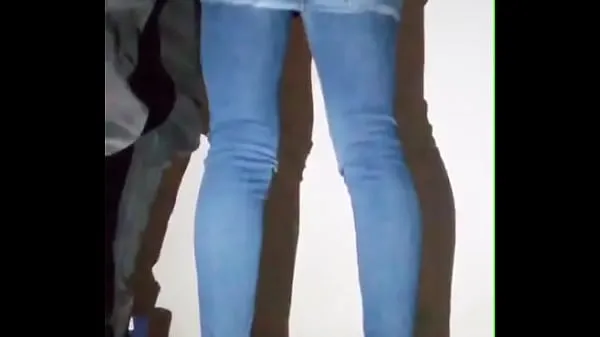 热Her perfect ass in jeans was fucked on the balcony总管